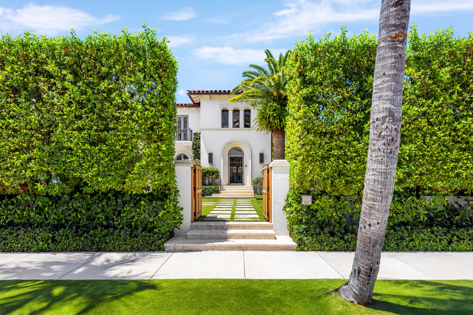 267 Dunbar Rd · architectural photography